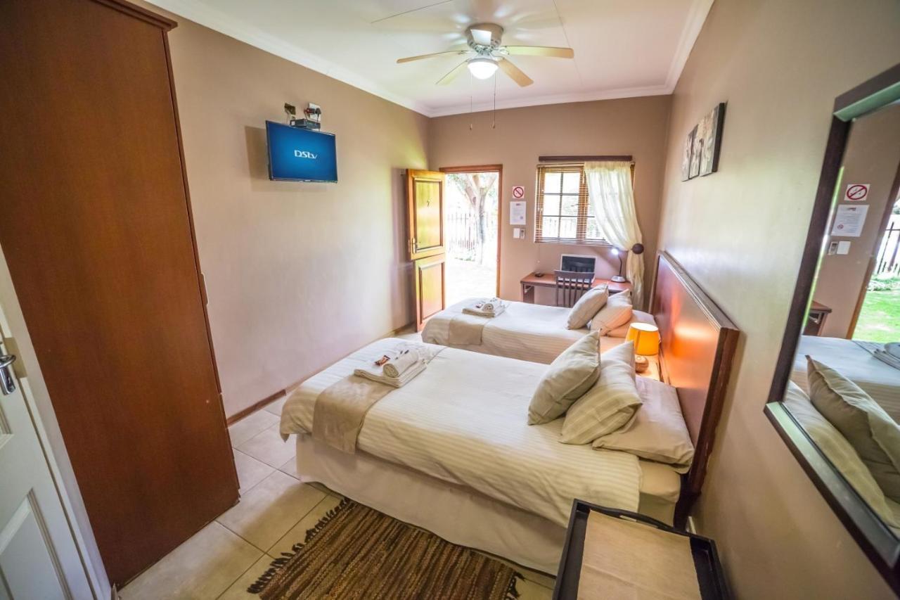 קלרקסדורפ Beryl1 Guest House מראה חיצוני תמונה